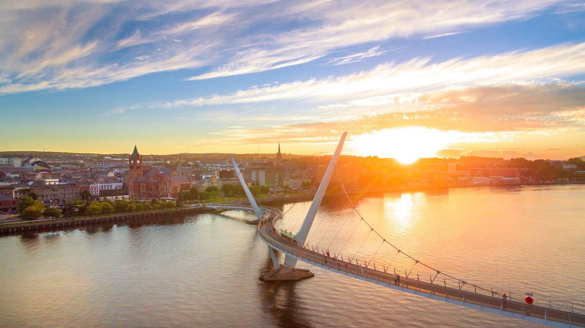 Sunset over the Foyle in Derry Sunset over the Foyle in Derry