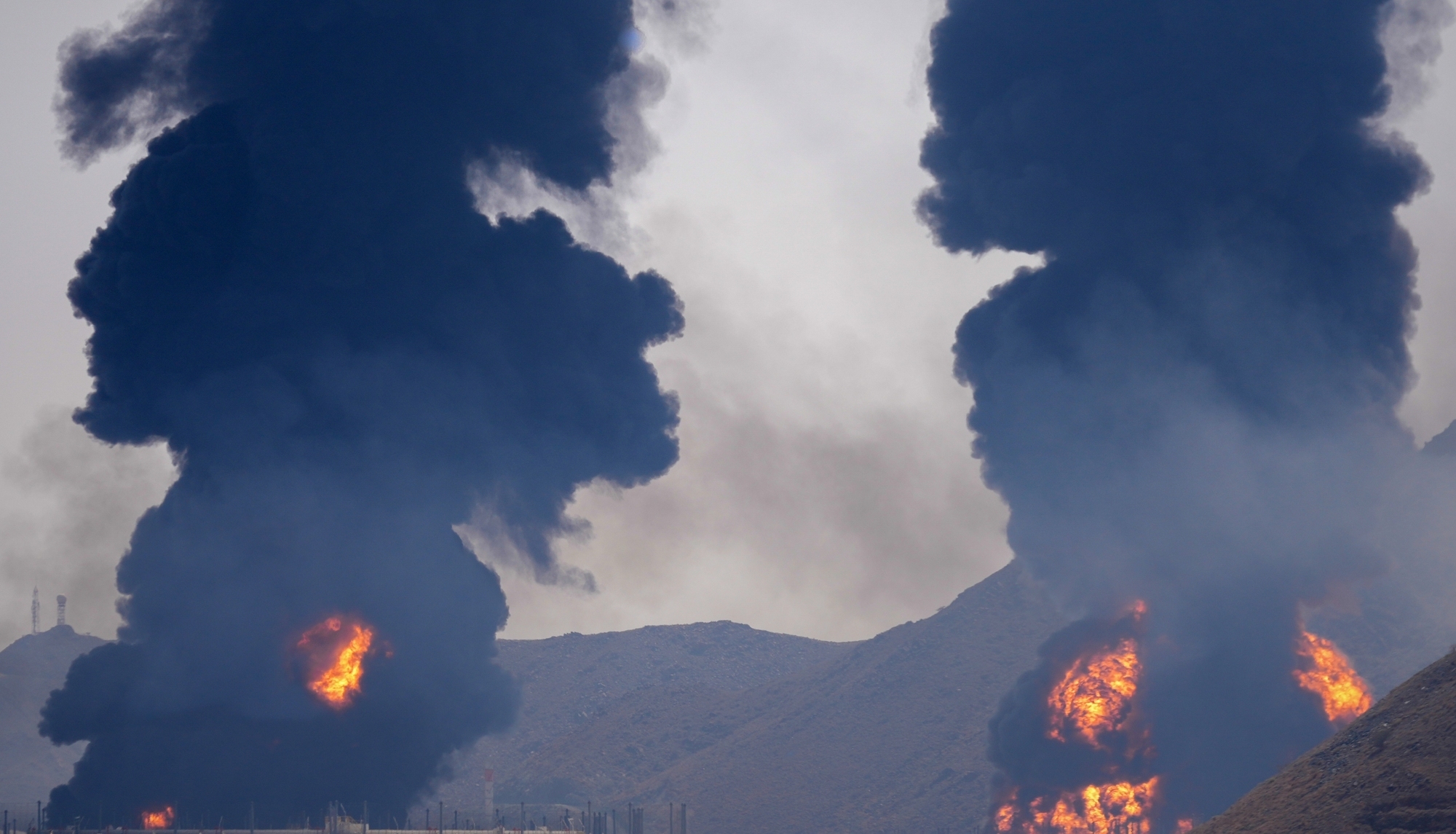Middle East war disrupts pharma air routes, risks cancer drugs supply