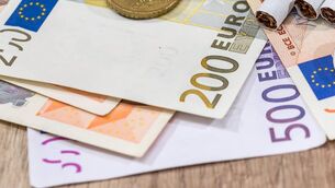 <p>Between October and December, there was €1 saved for every €8 of household disposable income.</p>