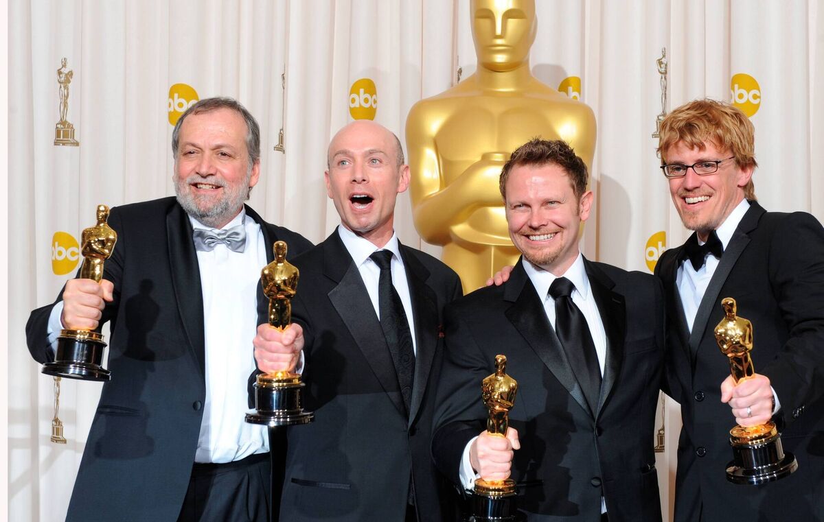 Joe Letteri, Stephen Rosenbaum, Richard Baneham and Andrew R. Jones celebrate their Oscar for Achievement in Visual Effects for Avatar in 2010. Picture: AFP PHOTO / Mark RALSTON Joe Letteri, Stephen Rosenbaum, Richard Baneham and Andrew R. Jones celebrate their Oscar for Achievement in Visual Effects for Avatar in 2010. Picture: AFP PHOTO / Mark RALSTON