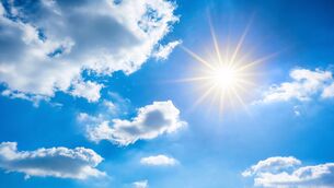 <p>Thursday started dry and sunny, with daytime temperatures expected to sit between 13C and 17C. File image</p>