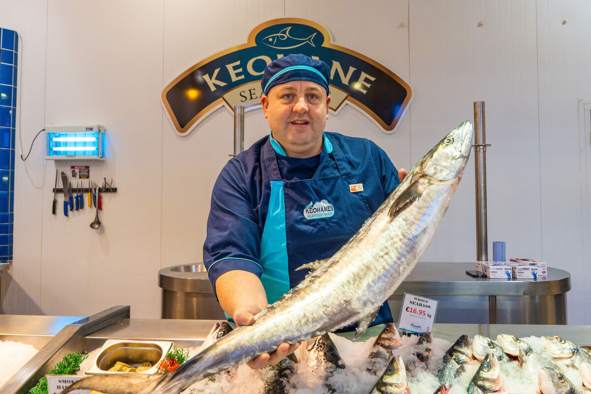 John Cleary of Keohane Seafoods, Cork. John Cleary, one of the first Master Fish Mongers in Ireland displaying a 7-8 kilo Kingfisher at the Keoghan’s Seafood Shop near the Kinsale Rd roundabout in Cork. Picture by Noel Sweeney