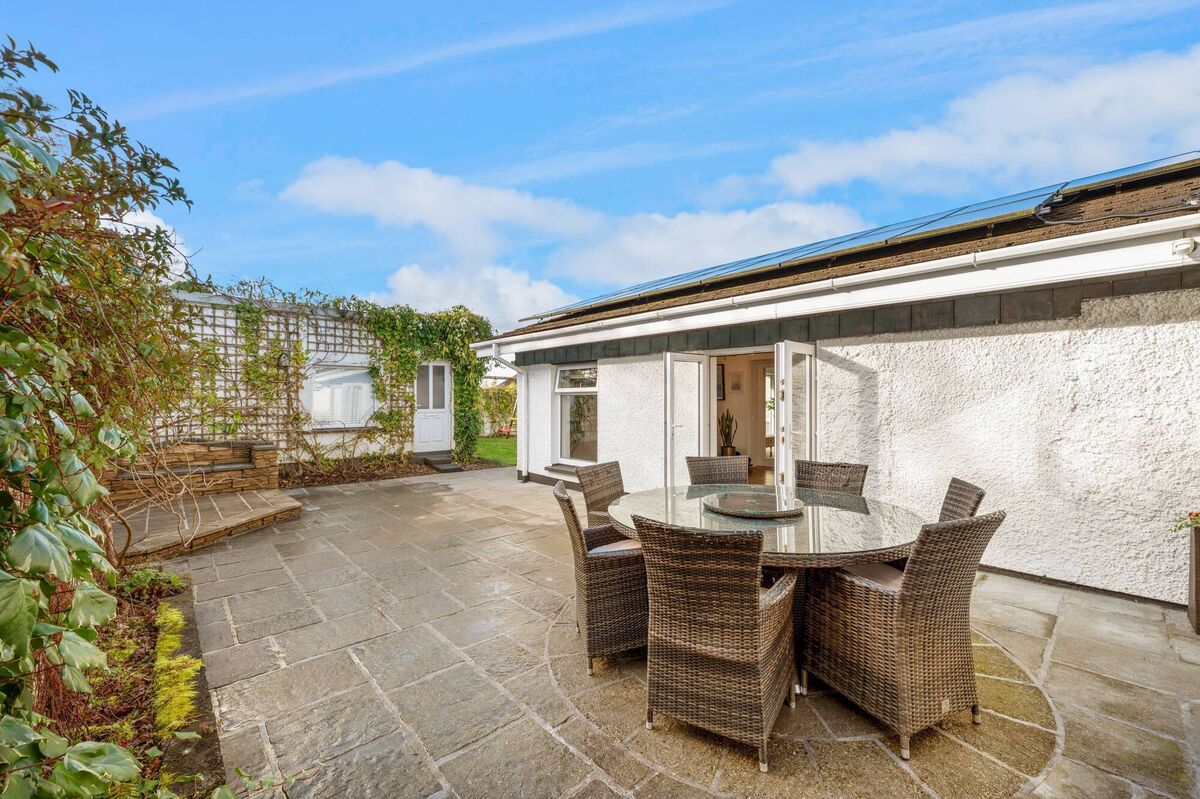 Home office in the background Home office in the background