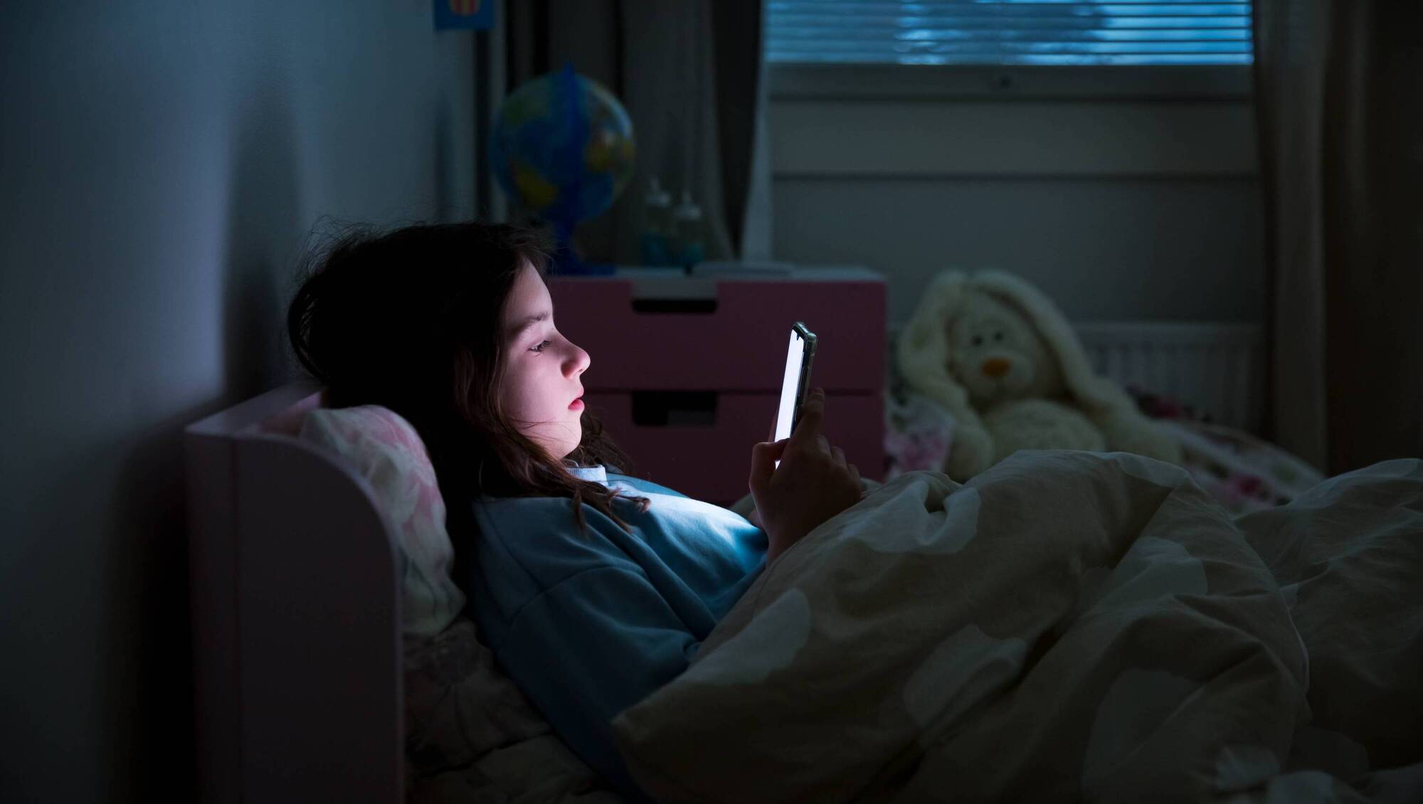 'Social media apps exposing young people to addictive algorithms, sexual violence, and gambling'
