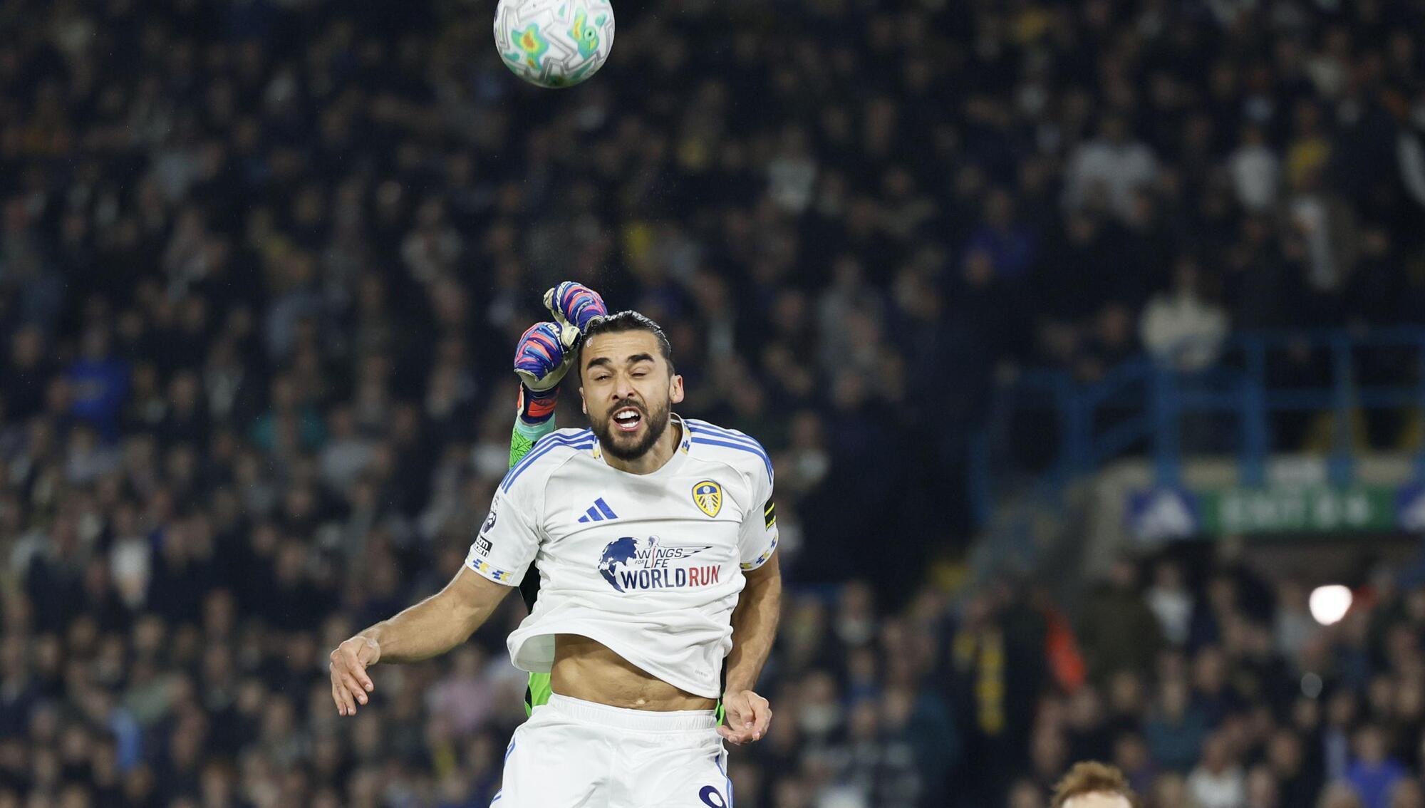 Caoimhin Kelleher overcomes injury scare to keep clean sheet as Brentford hold Leeds