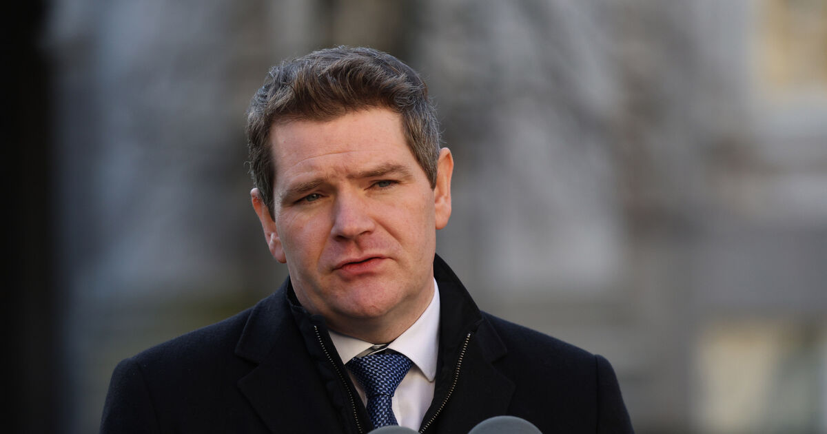 Government to scrap approval requirements  for working with companies involved in defence 