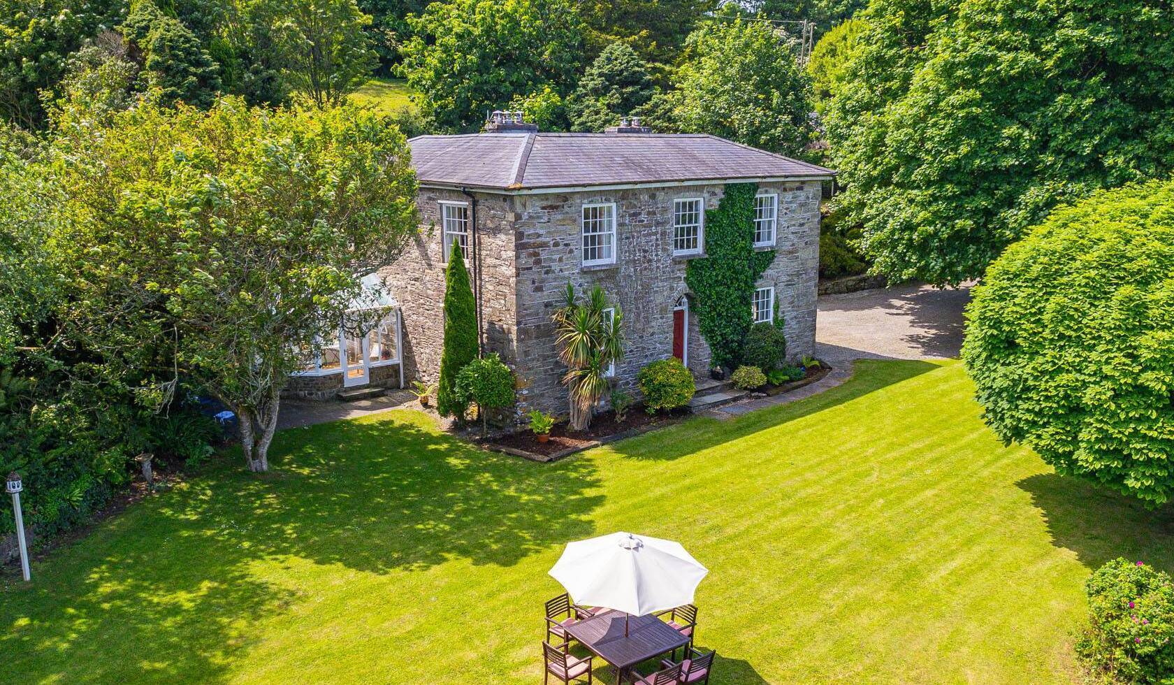The biggest Kinsale deals included Currahoo House, which sold to an American buyer for €2.5m.