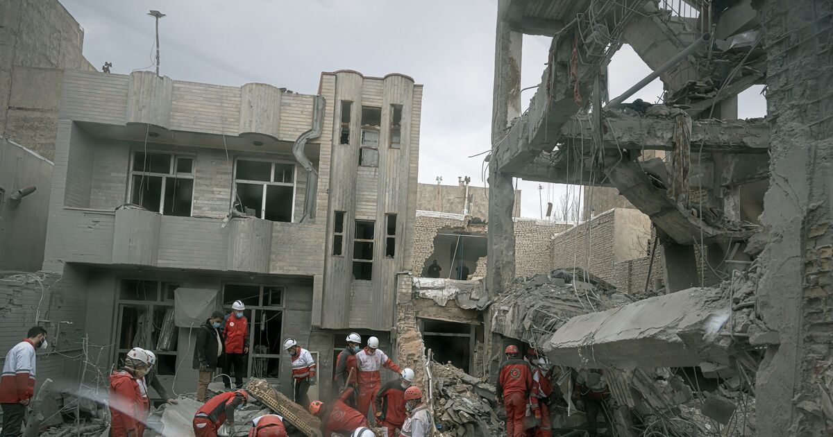 Iran and US harden positions as Tehran keeps its grip on Strait of Hormuz