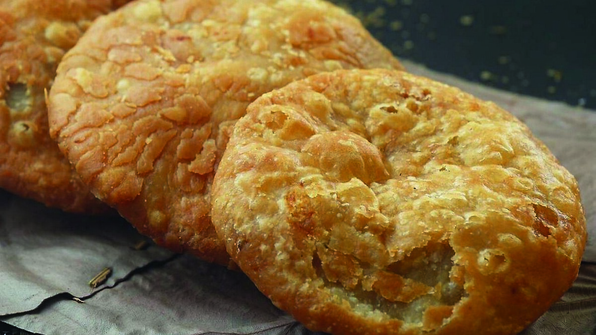 Ahilya Fort’s Crispy Kachori