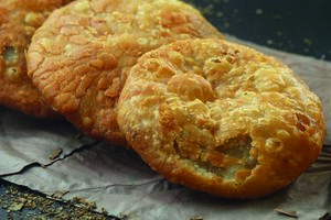 Ahilya Fort’s Crispy Kachori