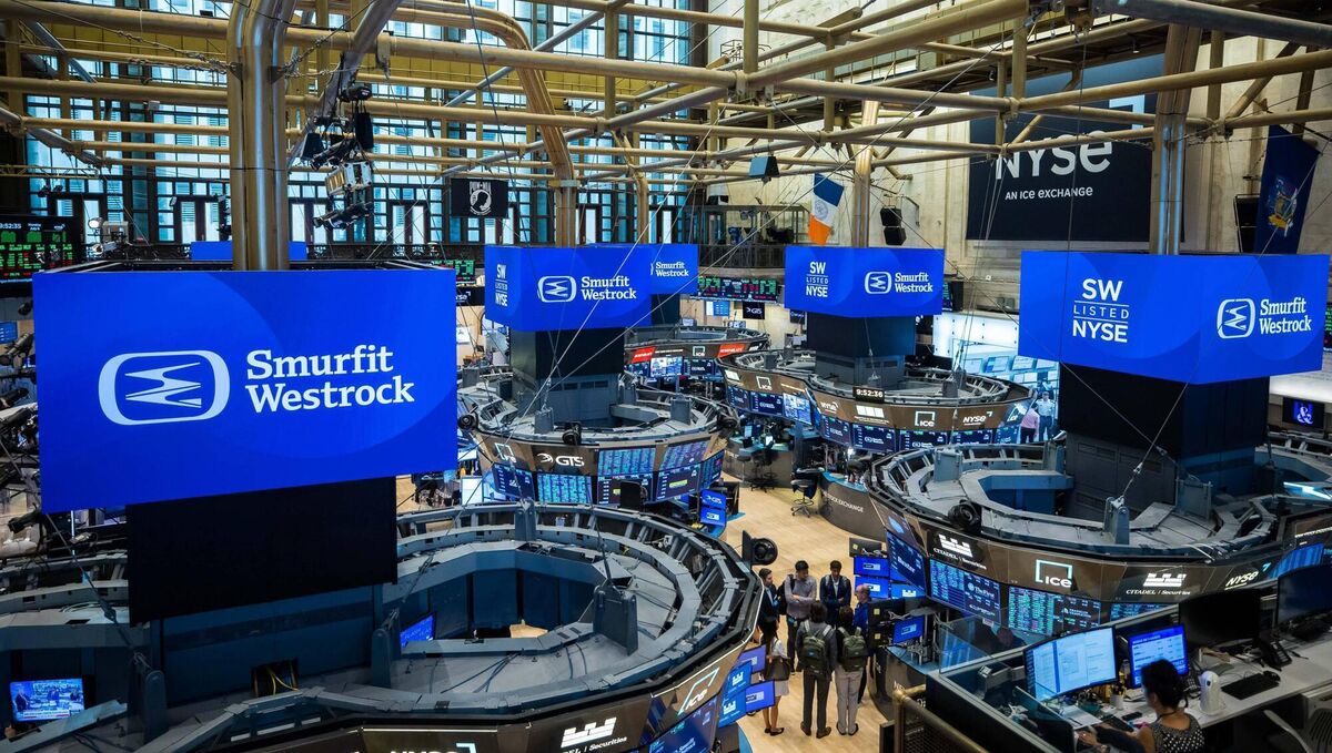 Tony Smurfit rings the opening bell at the New York Stock Exchange in July 2024 as Smurfit Westrock made its debut. Picture: NYSE Tony Smurfit rings the opening bell at the New York Stock Exchange in July 2024 as Smurfit Westrock made its debut. Picture: NYSE