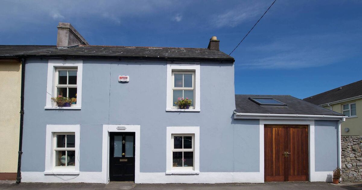 No Fisherman's Blues at charming €475k Blue Cottage in Blackrock