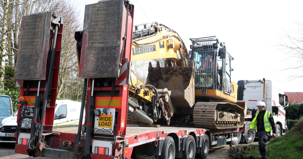 'Extraordinary delays' in restoring building demolished without permission
