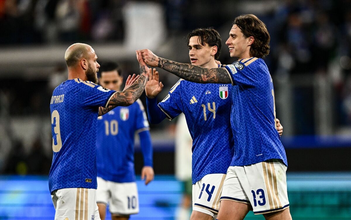 Italy players celebrate at the final whistle. Pic: Ben McShane/Sportsfile