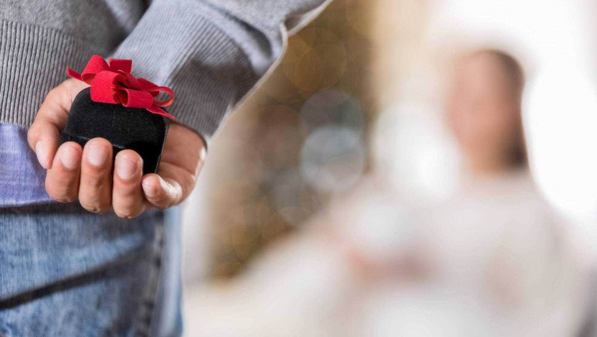 Dear Dáithí: My girlfriend thinks I’m planning to propose...but, I'm not