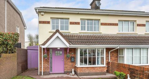 Lean into lilac at €425k Curragh Woods home