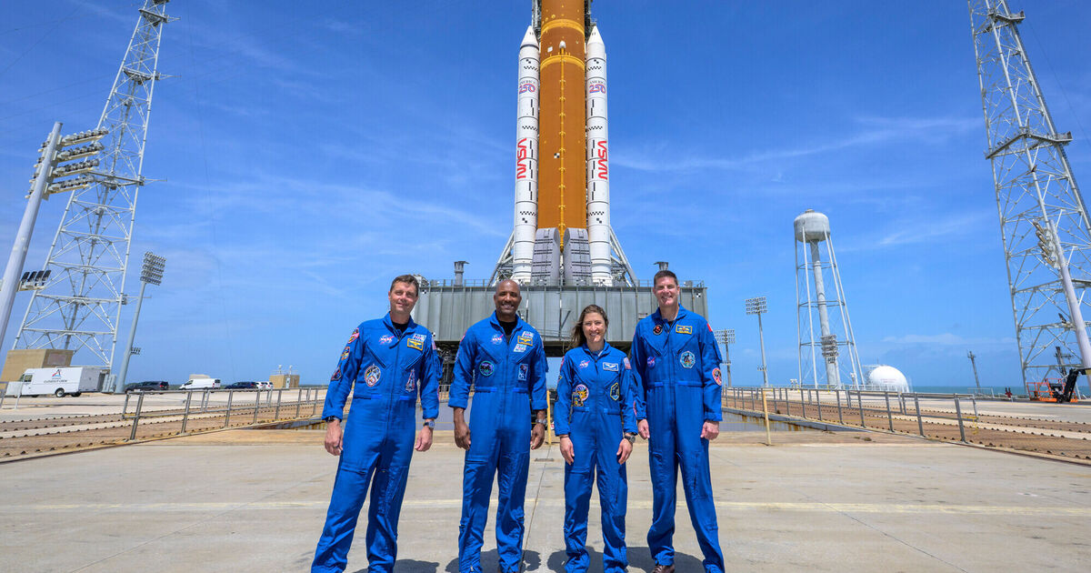 Countdown under way for first manned Moon mission in more than 50 years