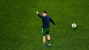 <p>Seamus Coleman of Republic of Ireland waves to supporters as he leaves the pitch. Pic: Ben McShane/Sportsfile</p>