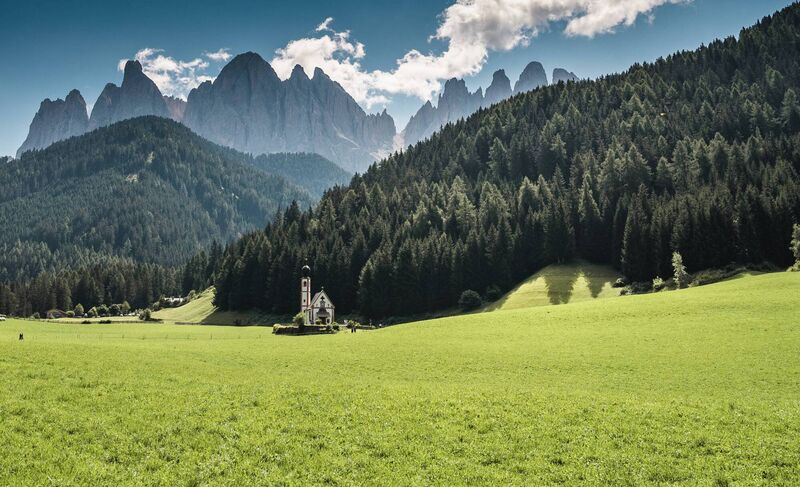 South Tyrol Austria: Through Dolce Vita Hotels’ signature hotel-hopping concept, when guests book one hotel, you benefit from the facilities and services of all four, free of charge.