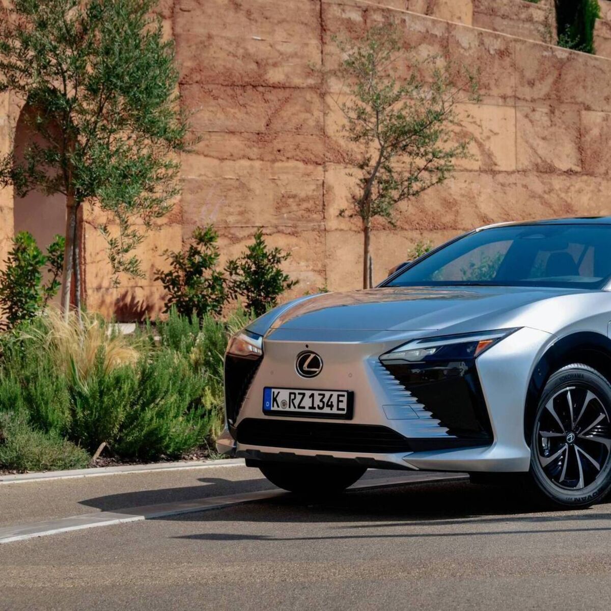 irishexaminer.com - Declan Colley - Lexus RZ 500e review: no steering wheel, bold new tech - and a glimpse of the future of driving