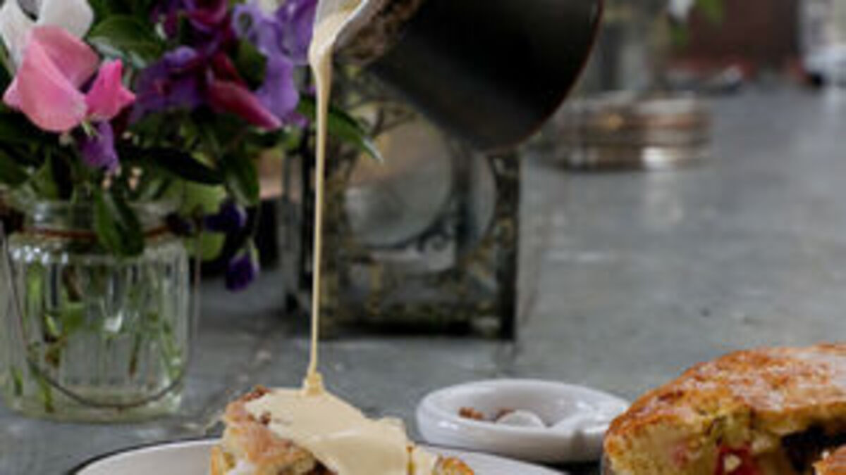 Easter Garden Rhubarb Pie