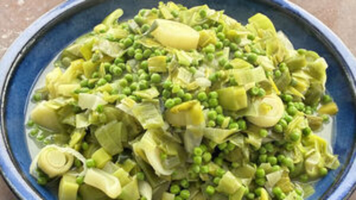 Melted Leeks with Peas