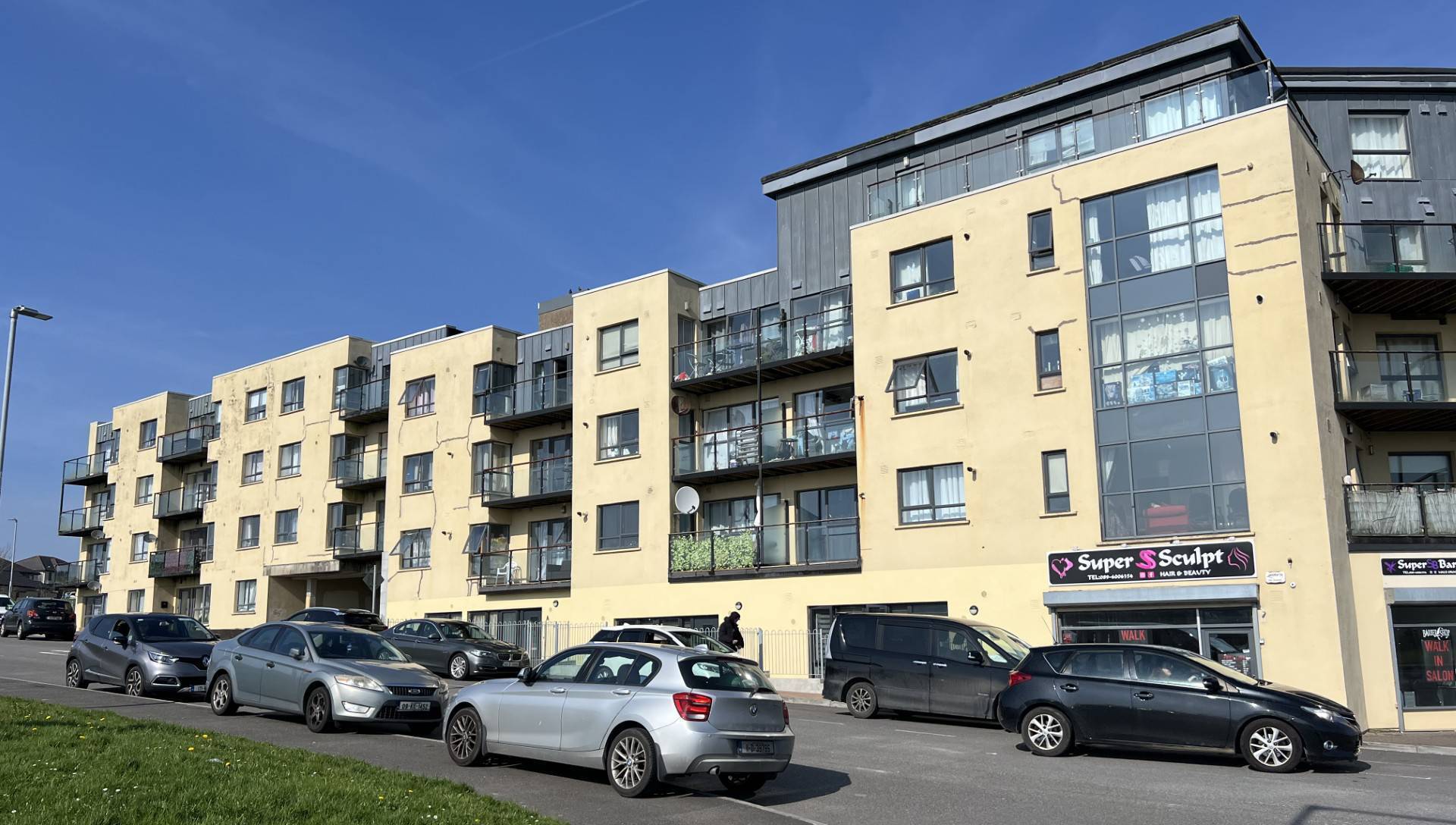 Council probe balcony safety after children's fall in Waterford