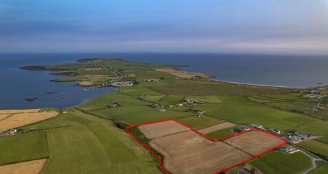 15a holding by Old Head of Kinsale guiding €26k/acre