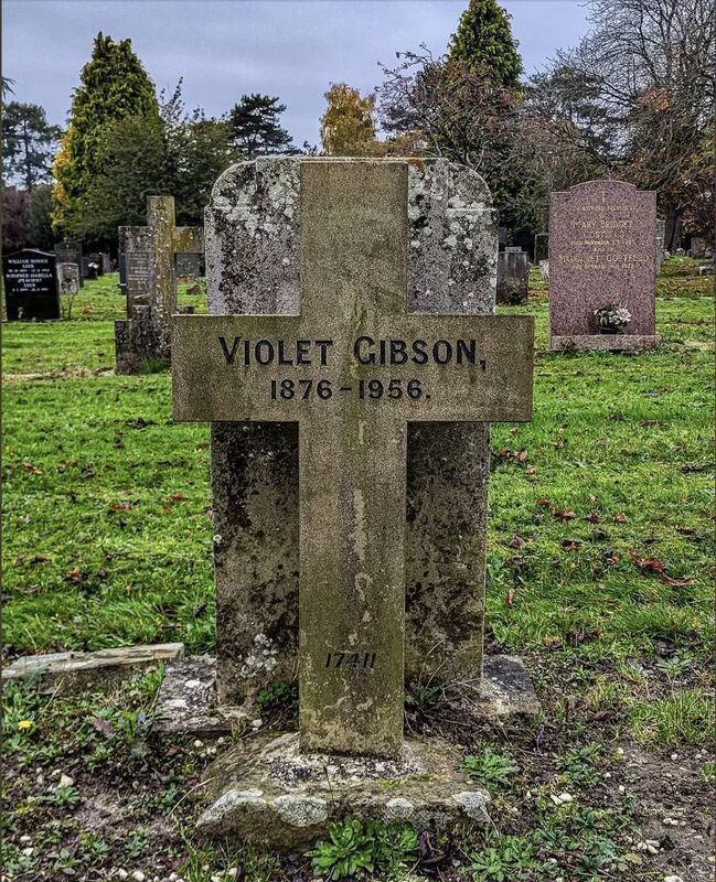 Violet Gibson's grave in Kingsthorpe Cemetery in Northampton, England. Nobody attended her funeral in 1956. Violet Gibson's grave in Kingsthorpe Cemetery in Northampton, England. Nobody attended her funeral in 1956.