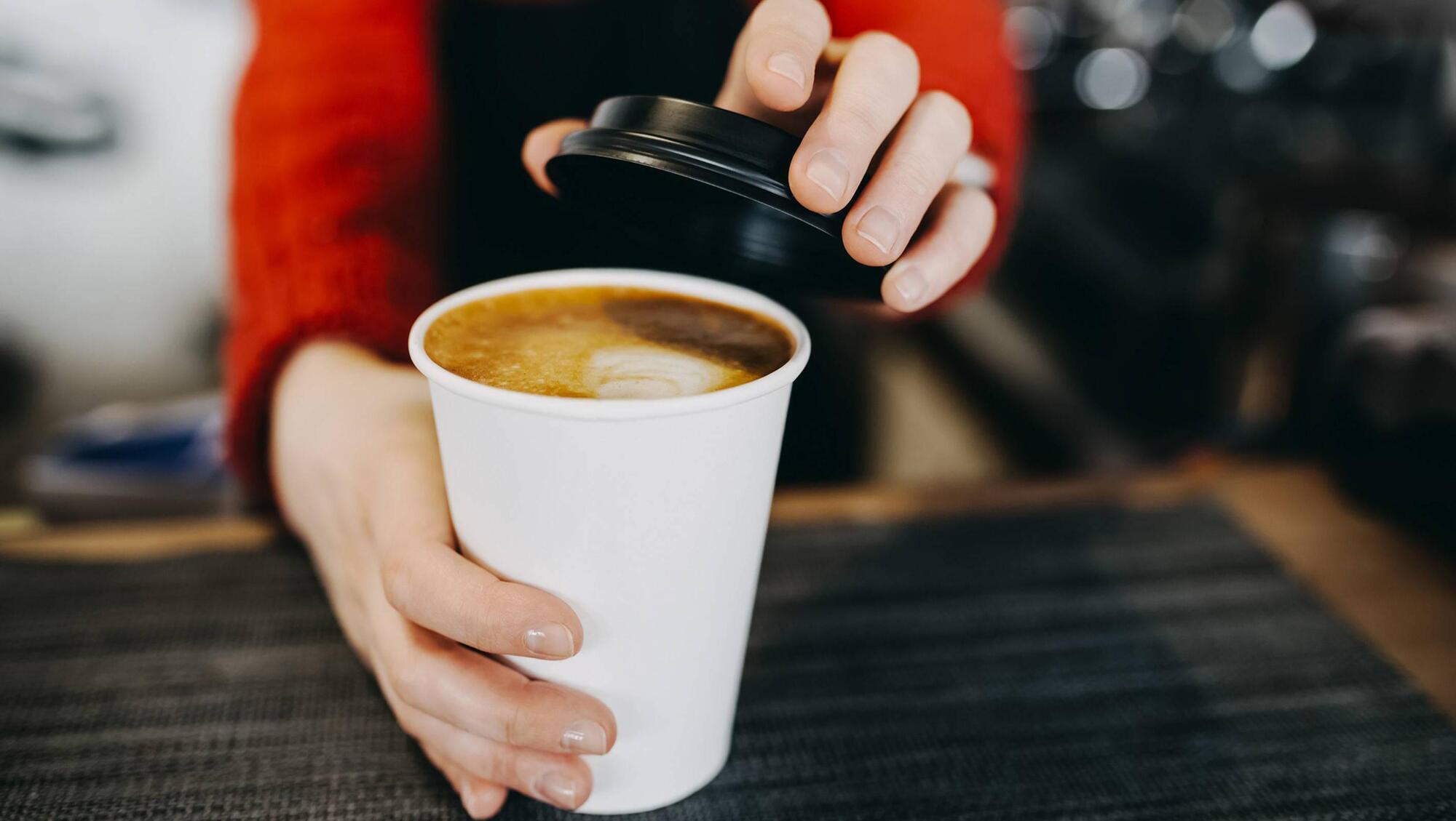 €4 for a coffee is not expensive when you consider it’s a small miracle in a cup