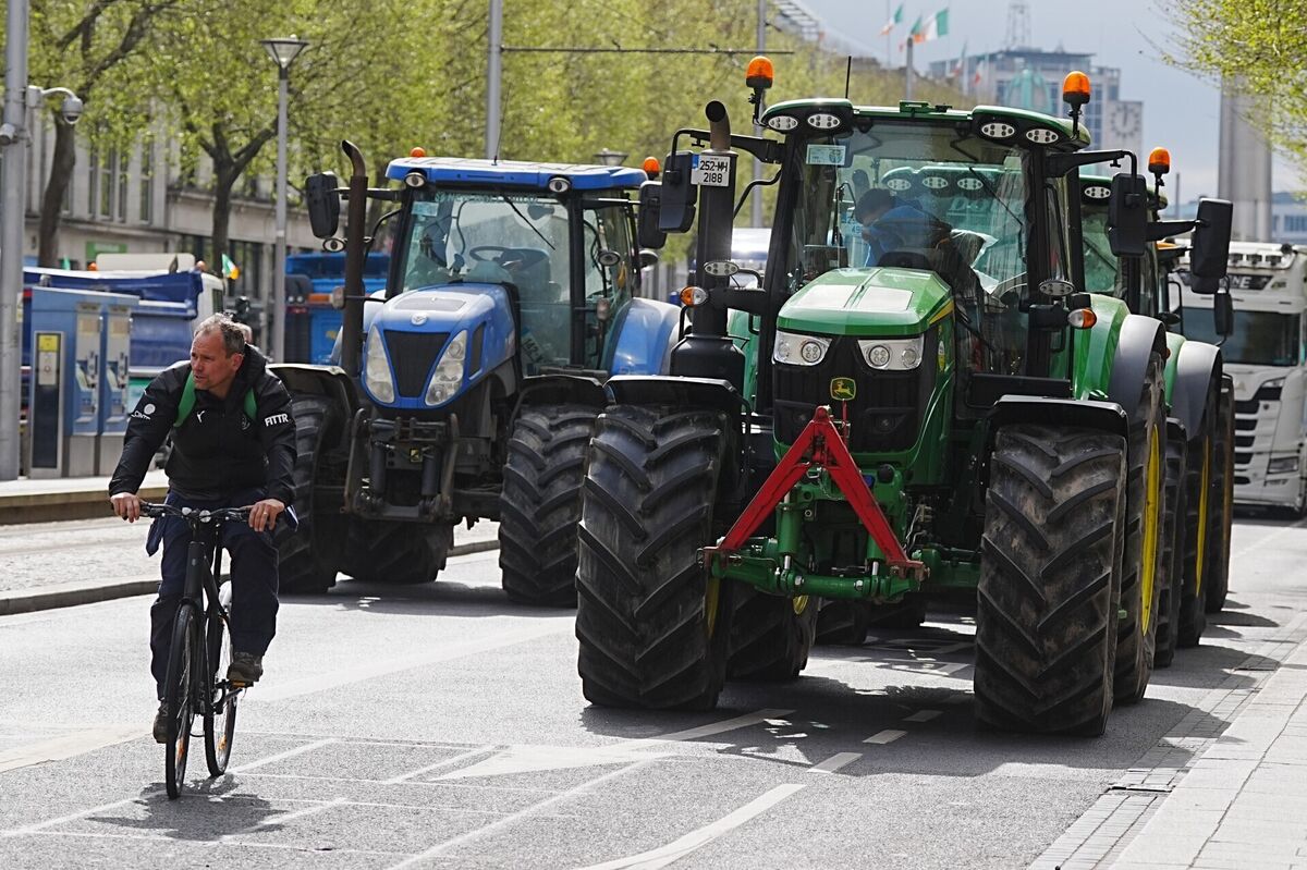 Vehicles parked on O'Connell Street in Dublin as protestors take part on the second day of a National Fuel Protest against rising fuel prices. Picture: Brian Lawless/PA Wire