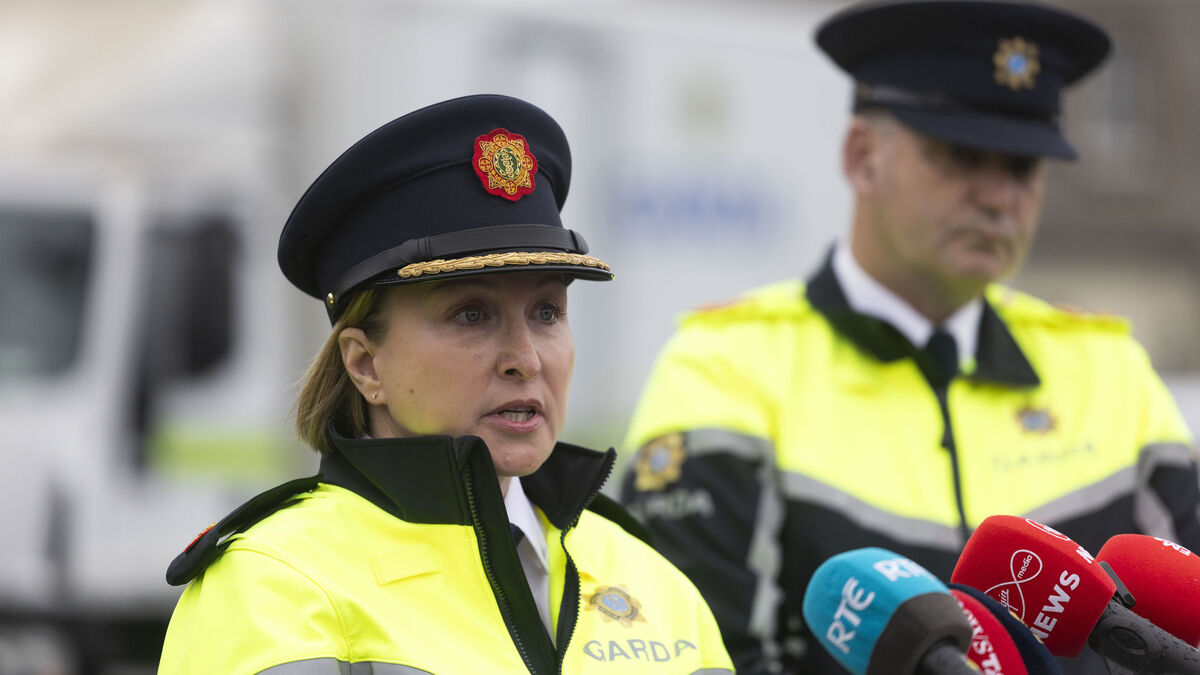 Gardaí warn fuel protesters face enforcement as blockades target critical infrastructure