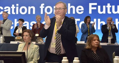 TUI moves to suspend co-operation with new Leaving Cert project work over unpaid 1% increase