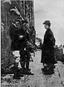 Elizabeth O’Farrell was beside Pádraig Pearse when he surrendered after the Easter Rising of 1916. All trace of her was edited out in subsequent editions of the 'Daily Sketch'