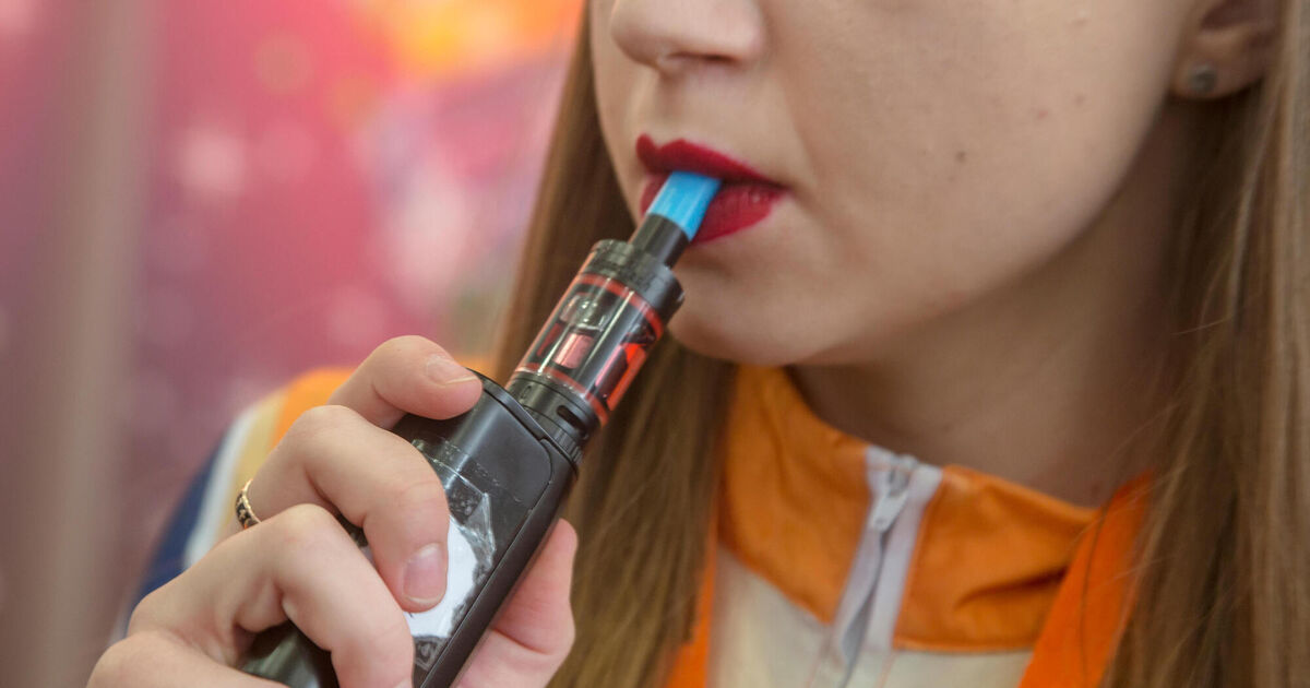'Vaping is disgusting': Number of vape shops in Limerick City 'hugely concerning', says minister 
