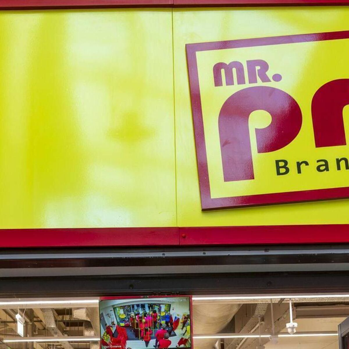 irishexaminer.com - Emer Walsh - Mr Price and SuperValu stores among retailers fined by competition watchdog