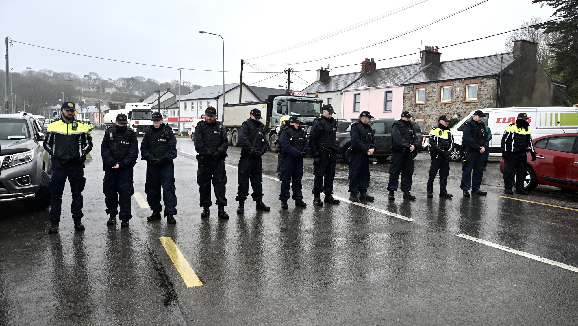 Garda boss back in Ireland to take charge of fuel protest response