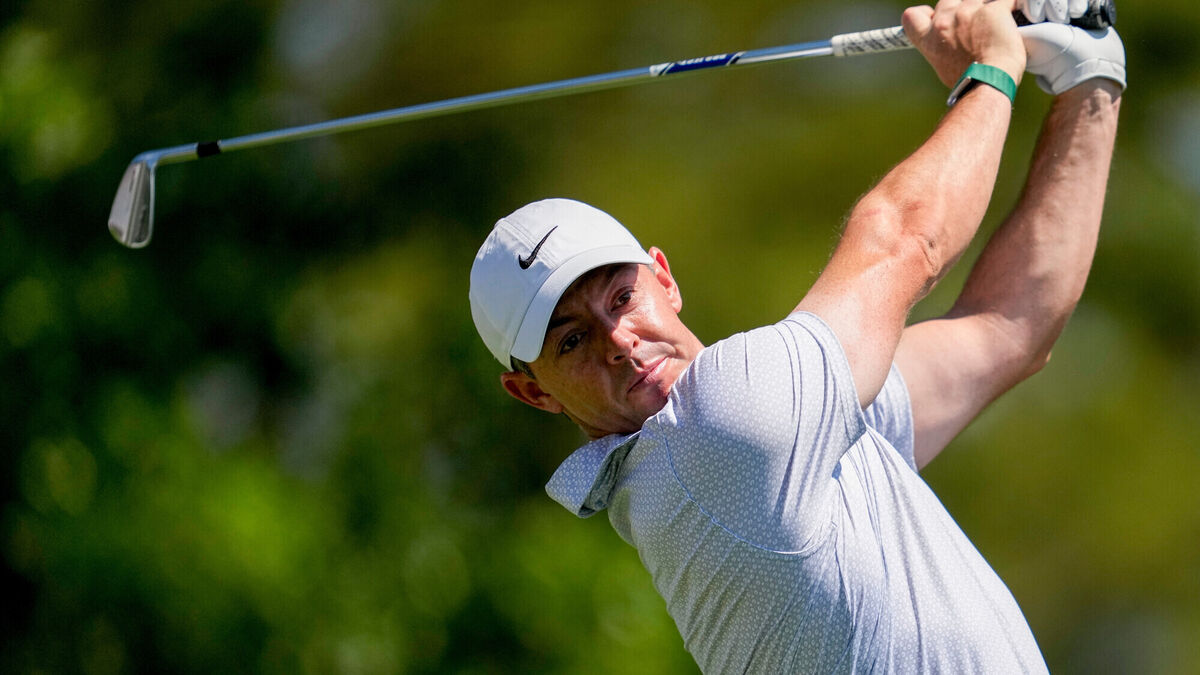 Walking with McIlroy for his latest masterpiece: defending champion takes historic lead