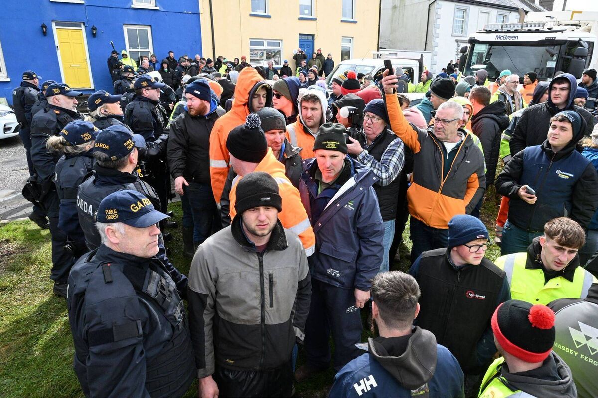 Tense scenes between gardaĂ and fuel price protesters at Cork's Whitegate oil refinery on Saturday, April 11. Picture: Larry Cummins Tense scenes between gardaĂ and fuel price protesters at Cork's Whitegate oil refinery on Saturday, April 11. Picture: Larry Cummins