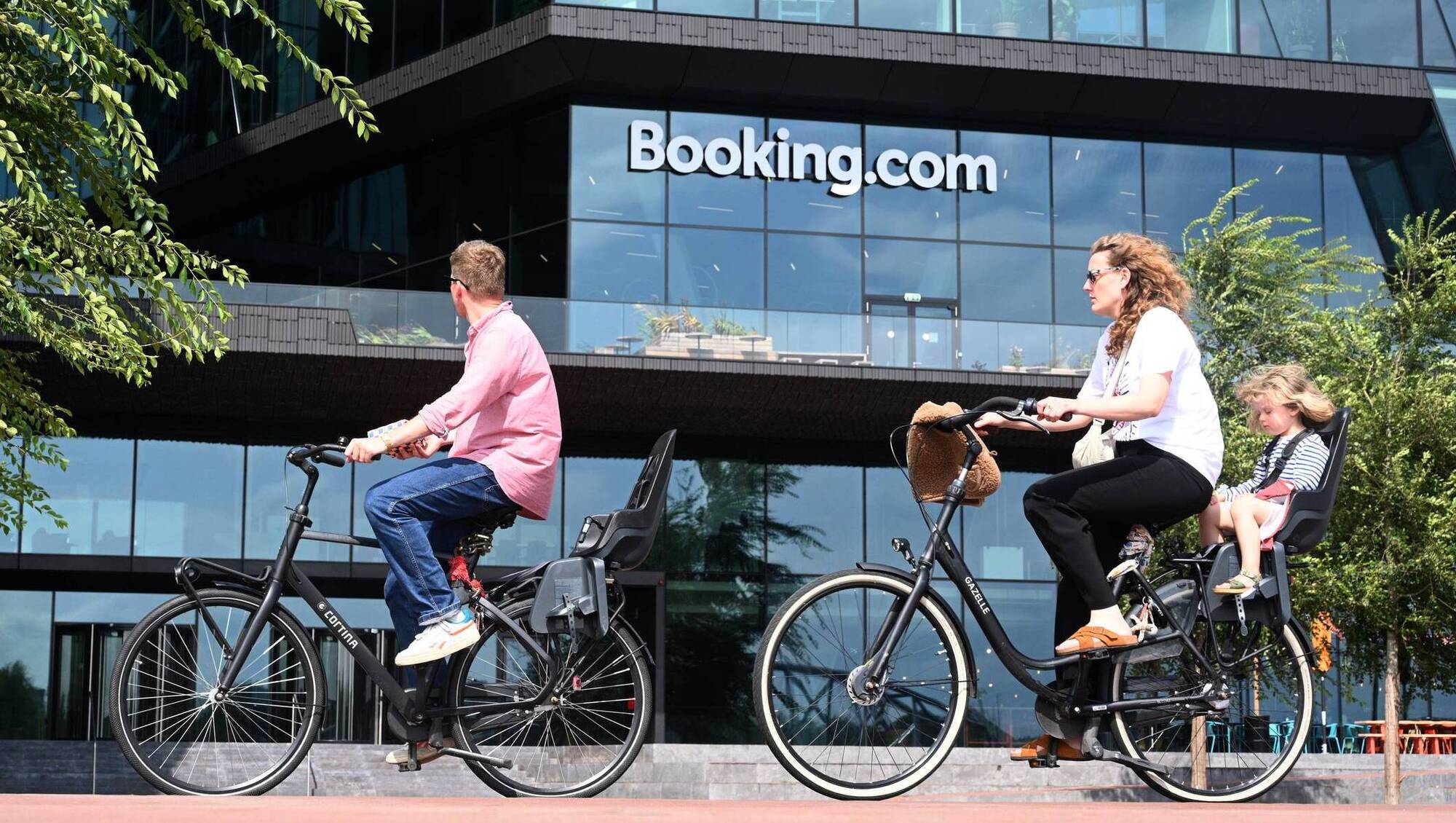 Warning to holiday makers as Booking.com hack exposes customer data
