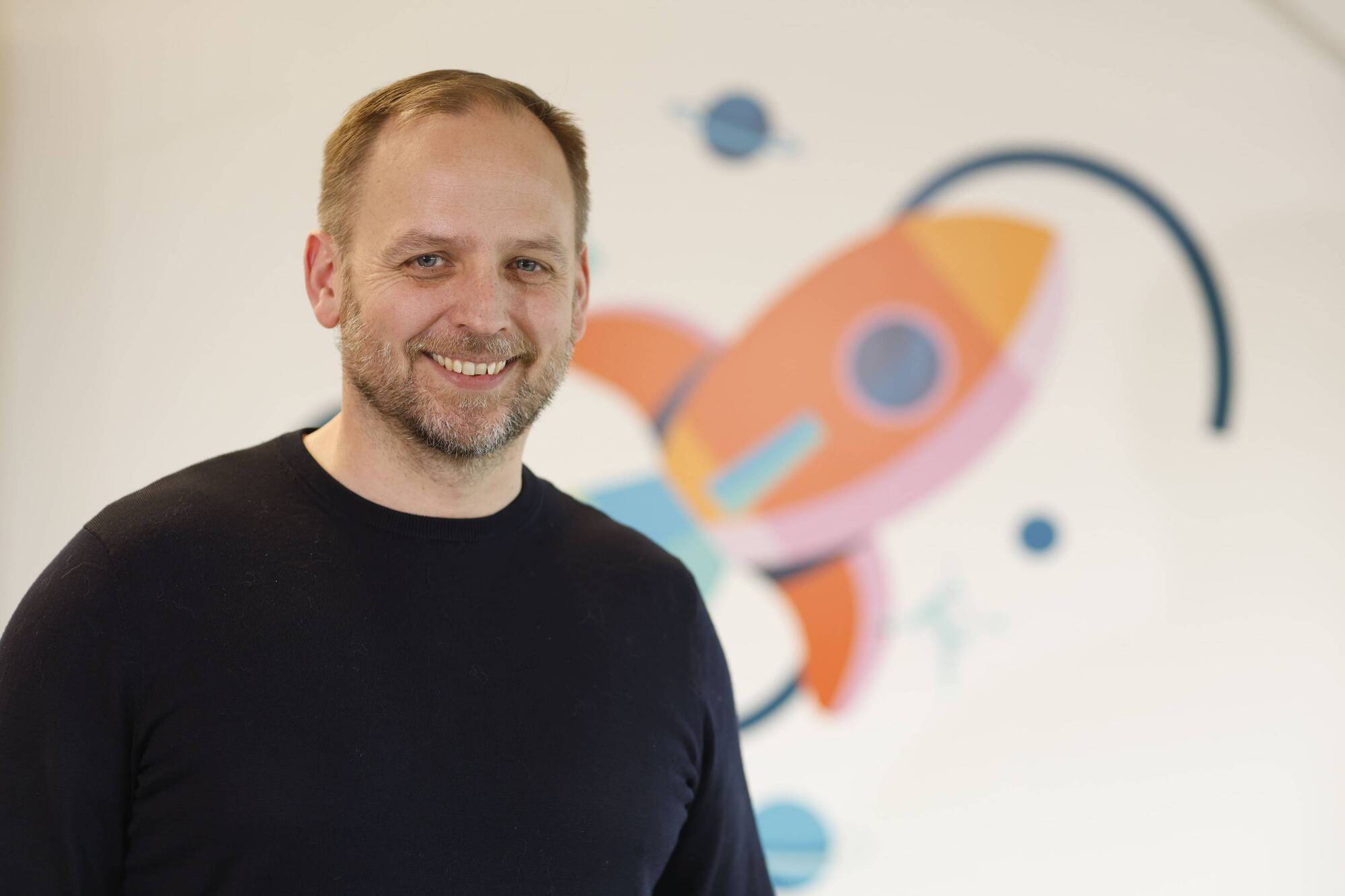 Digital bank Monzo launches in Ireland 