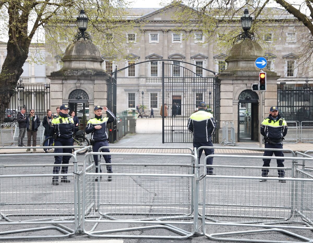 Gardaí outside Leinster House as a motion of no-confidence in the Government takes place in the Dáil. 
