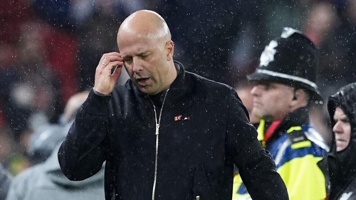 Arne Slot fears ‘really bad’ Ekitiké injury and laments missed Liverpool chances