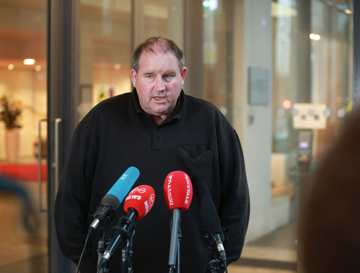 Fuel price protest spokesperson Christopher Duffy addresses the media outside the Department of Agriculture on Friday. Photo: Sasko Lazarov / © RollingNews.ie