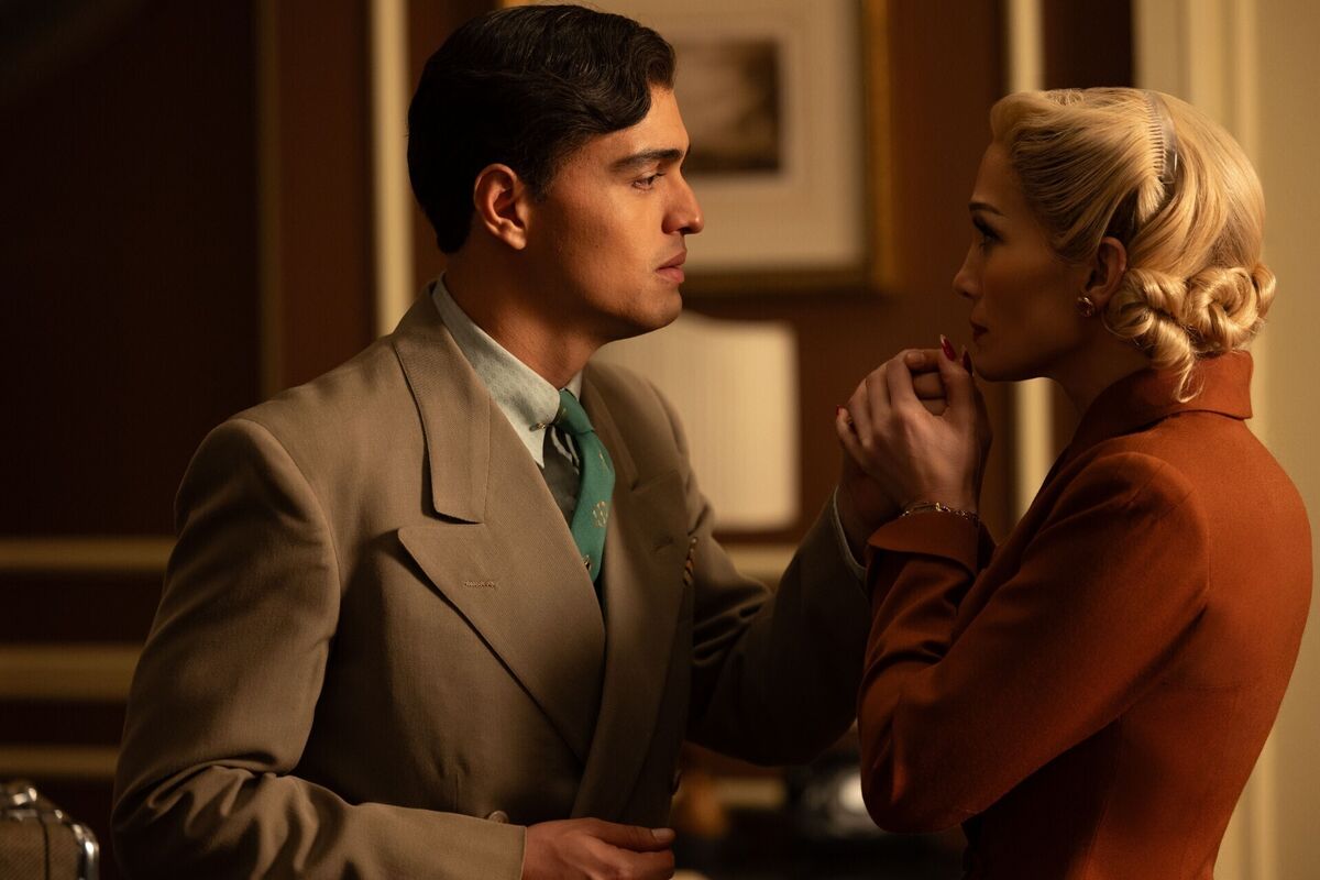 Tonatiuh as Kendall Nesbitt and Jennifer Lopez as Ingrid Luna in Kiss Of The Spider Woman. Picture: CTMG Inc.