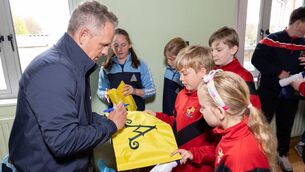 <p>Luke Donald takes the Ryder Cup to Limerick school children </p> <p>Luke Donald takes the Ryder Cup to Limerick school children </p>