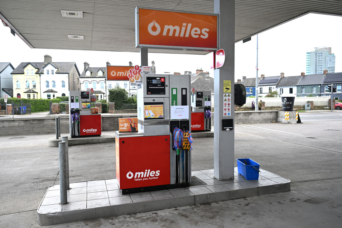 Empty forecourt - No fuel available....Nationwide fuel protests and the blockading of Irving Oil at Whitegate, Co Cork has resulted in fuel shortages on the forecourts across Ireland. OUT OF STOCK notice from Circle K on the petrol and diesel pumps at Marina Filling Station, Monahan Road, Cork. Picture: Larry Cummins Empty forecourt - No fuel available....Nationwide fuel protests and the blockading of Irving Oil at Whitegate, Co Cork has resulted in fuel shortages on the forecourts across Ireland. OUT OF STOCK notice from Circle K on the petrol and diesel pumps at Marina Filling Station, Monahan Road, Cork. Picture: Larry Cummins