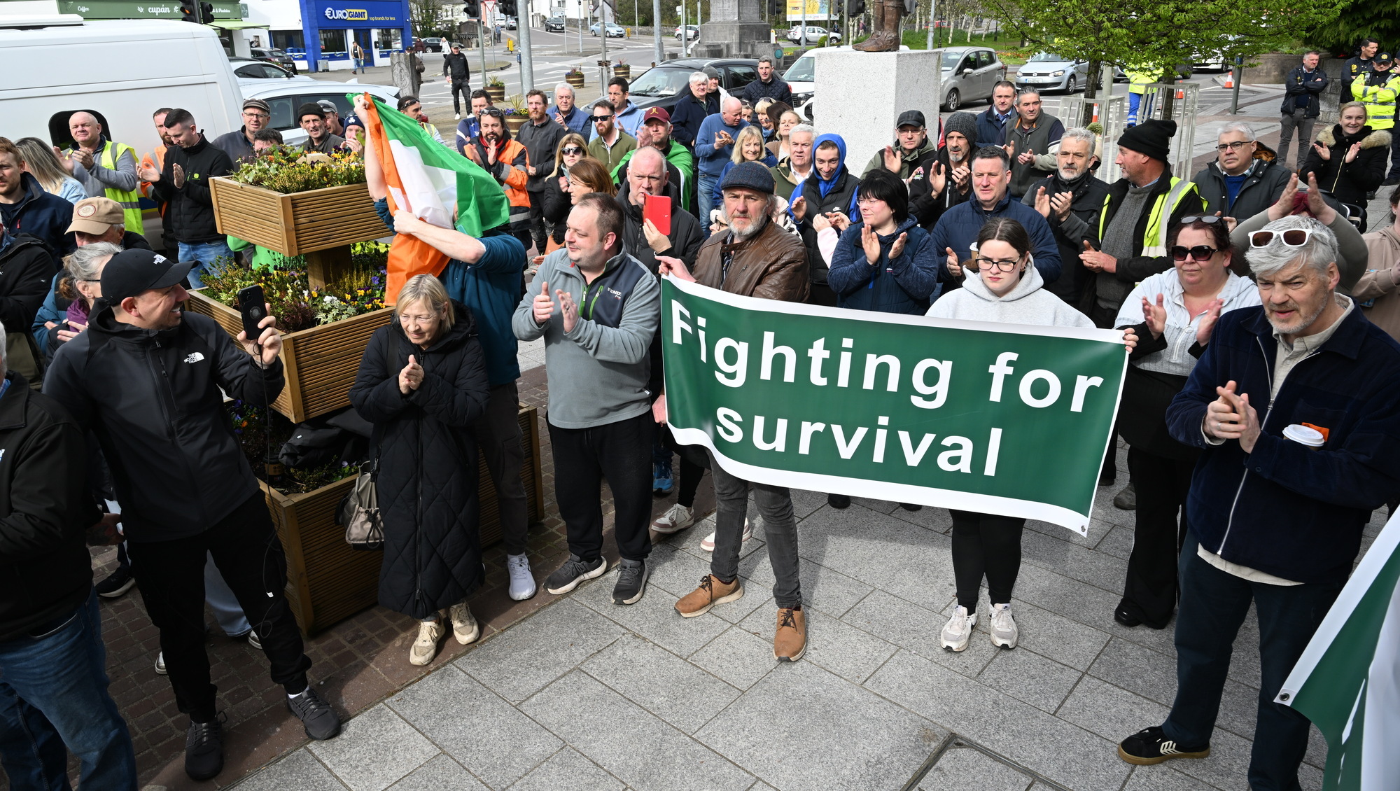 Man who allegedly drove tractor through garda checkpoint at Cork fuel price protest charged