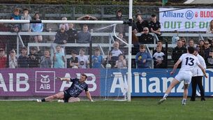 <p>Kildare’s Ben Loakman’s penalty hits the crossbar. Pic: Lorraine O'Sullivan/Inpho</p>