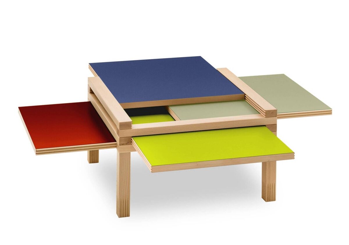 Par4 table/trays by Bernard Vuarnesson for Sculptures Jeux (1979); new prices from €1005, Mohd, Shop.mohd.it.